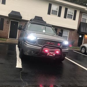 Meet your Posher, Mitchell